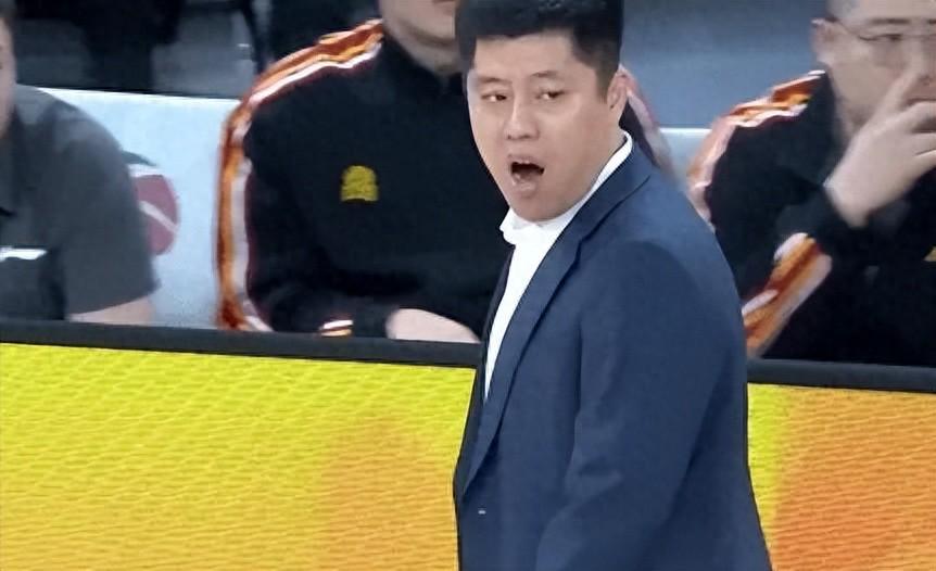 星空体育登录入口-山西输球揪出两大软蛋，两主力中锋全场合砍0分，完全成上海卧底